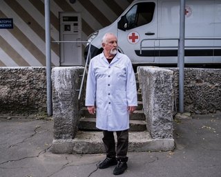"Фальшивий коронавірус": лікарі в Херсоні обдурили росіян, щоб ті не захопили лікарню, — WSJ