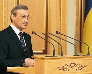 В Крыму закон о красном флаге назвали долгожданным и знаковым