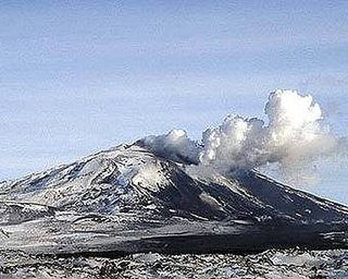 Вулкан в Исландии активизировался с новой силой