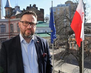 Экспосол Польши вернул награду от Зеленского из-за подразделения имени "Героев УПА"