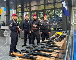 Поліція Маямі передала Україні зброю, яку відібрали у місцевих гангстерів, — нардеп (фото)