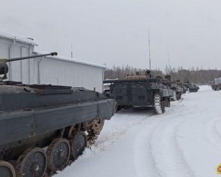 "Не дадим покоя врагу": партизаны отследили маршрут переброски десятков танков РФ (видео)