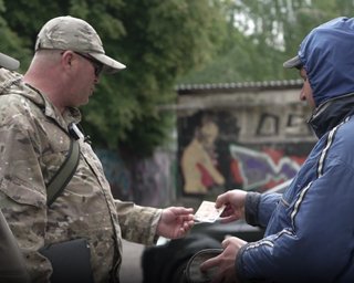 Блокировать счета и приостанавливать водительские права: украинцы предлагают нардепу изменения в мобилизации