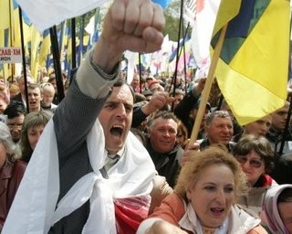 НУ-НС: начинается общественное сопротивление Януковичу