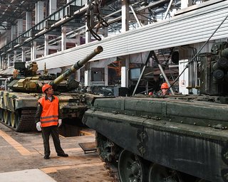 Компанії з Італії, Естонії, США: ЗМІ з'ясували, хто все ще допомагає РФ виробляти танки
