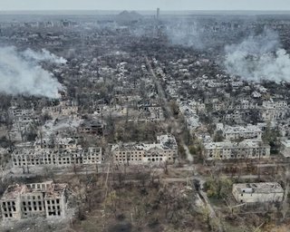 Мають успіхи: ЗС РФ вирішили обійти Торецьк, який не можуть захопити вже пів року, — офіцер ЗСУ