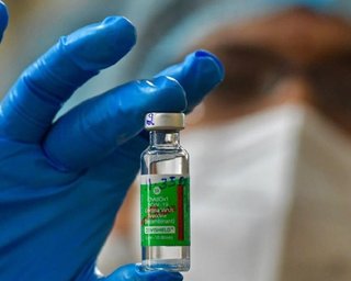 Украине пока рано отказываться от вакцины Covishield, – Корниенко