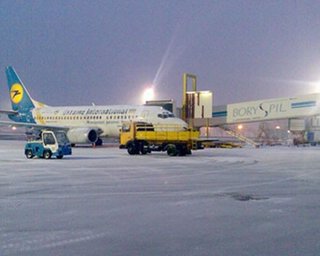 Из-за непогоды в Украине закрыты аэропорты