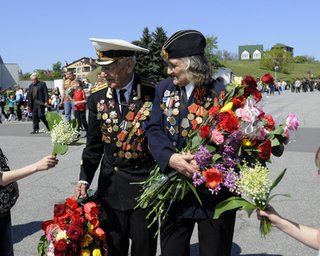 В торжествах по случаю празднования Дня победы приняли участие около 2,4 млн человек