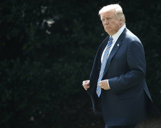 Привет от Мюллера. Как Трампа вынуждают противостоять Путину