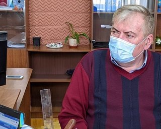 Борьба с "короной": главный санврач Херсонщины предложил посыпать приезжих хлоркой