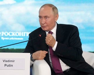 Янукович розплакався: Путін повідомив, що засмутило колишнього президента України (відео)