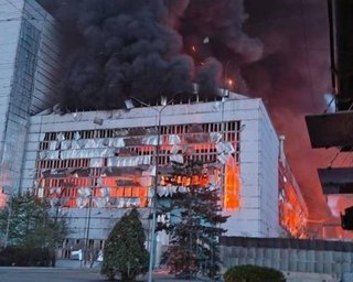 РФ знищила Трипільську ТЕС, бо в нас закінчились усі ракети для її захисту, — Зеленський (відео)
