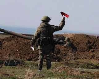 "Бавовна" нуждается в уходе: у оккупантов большие проблемы в Крыму, — Гуменюк (видео)