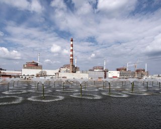 "Готували удар по ЗАЕС": росЗМІ повідомили про падіння "українського БПЛА" в Енергодарі (відео)