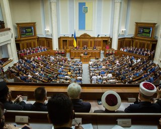 Верховная Рада отказалась изменять закон о выборах народных депутатов по предложению Зеленского