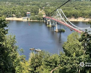 Упавшего с аттракциона в Киеве мужчину признали мертвым: в прокуратуре раскрыли детали