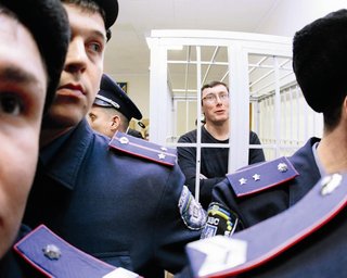У Луценко выявлены болезни, не совместимые с тюрьмой, - адвокаты