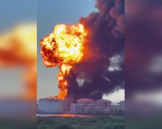 "Тушіть Пітєр": що відомо про атаку на Петербург у день старту форуму, де має виступити Путін