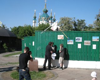 Десятинную церковь застраивают с ведома властей, - активисты