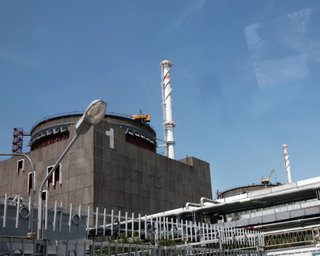 ВС РФ установили зенитную установку возле энергоблока на ЗАЭС и ведут оттуда огонь (видео)