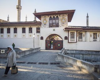 Минкульт требует от оккупантов прекратить разрушение исторических памятников в Крыму
