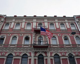 Россия в Twitter предлагает выбрать, где закрыть американское консульство