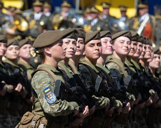 Рада может обязать некоторых женщин становиться на воинский учет, — нардеп Вениславский