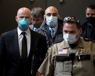 Суд в США над задержавшими Флойда полицейскими начнется в марте 2021 года