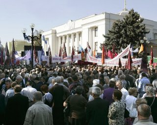 В 2011 году в Украине прошло 160 тысяч акций протеста, - Литвин