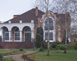 Золота риба та герби РФ: що знайшла СБУ під час обшуку у митрополита УПЦ Павла (фото)
