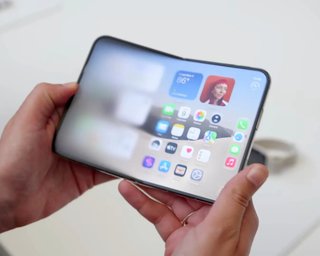 Почему ломается экран iPhone Duo: эксперты нашли причину дефекта (видео)