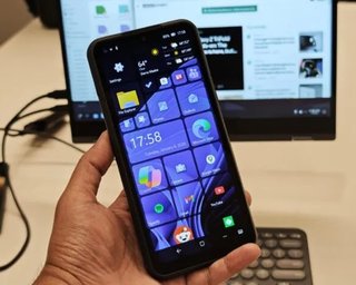 Перший смартфон на Windows 11: розкрито ціну та ключові параметри новинки (фото, відео)