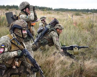 Штурмували 2 дні: українські десантники "прорідили" російських морпіхів в Курській області