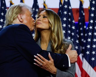 Меланія Трамп грубо порушить традицію перших леді після перемоги чоловіка на виборах