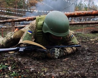 В шортах на полигон: на Черниговщине мобилизованных сразу бросают на БЗВП, — соцсети (видео)