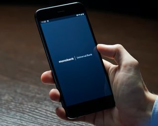 Експертиза визначила походження прапору у скандалі з Monobank
