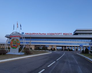 Небо над Беларусью пустеет: кто уже прекратил полеты