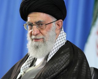Иран объявил глав США, Франции и Британии преступниками