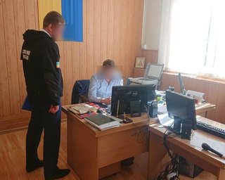 Силовики задержали судью-взяточника во время обеда, - СБУ