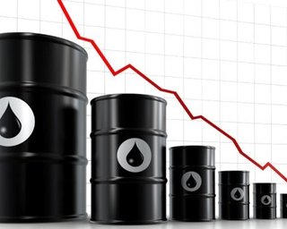 Нефть в мире подешевела из-за ситуации в Ливии