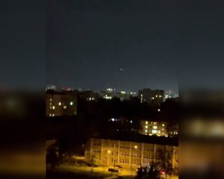 "Це НЛО?": у Львові помітили проліт загадкового об'єкта в небі — що про це відомо (відео)