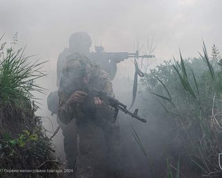 Поставити ЗСУ на розтяжку. Чим загрожує наступ РФ на півночі Харківської області (карти)