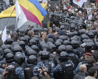 Милиция не задержала активистов-чернобыльцев из-за заступничества нардепов
