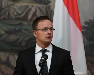 "Пов'язано із загрозою третьої світової": Угорщина проти відправлення військ НАТО в Україну, — росЗМІ
