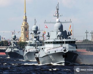 Росія провела морський парад до дня ВМФ без пошкоджених кораблів: скільки суден взяли участь