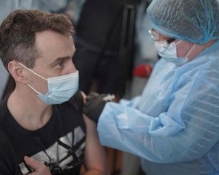 Наша цель – до конца года вакцинировать от коронавируса всех желающих, – Ляшко