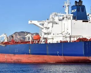 Франція затримала російський танкер під санкціями: що відомо про операцію Макрона