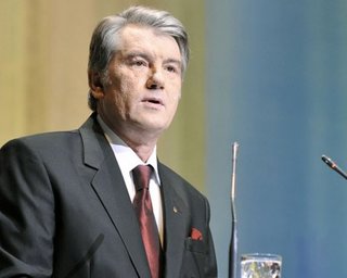 Ющенко: Кабмин поставил "Нафтогаз" на грань банкротства, чтоб открыть доступ к украинской ГТС