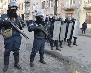 В прокуратуру вызывают пострадавших с Банковой